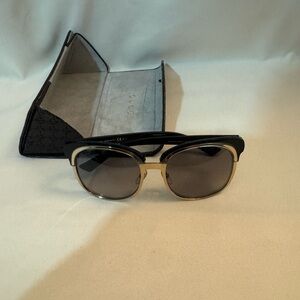 Gucci Black and Gold Designer Sunglasses